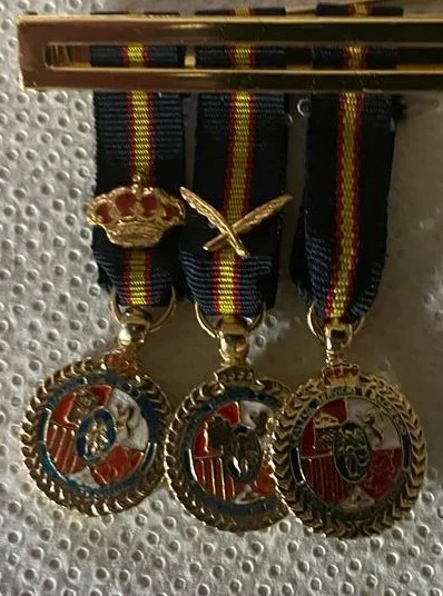 Miniaturas de medalla con pasador