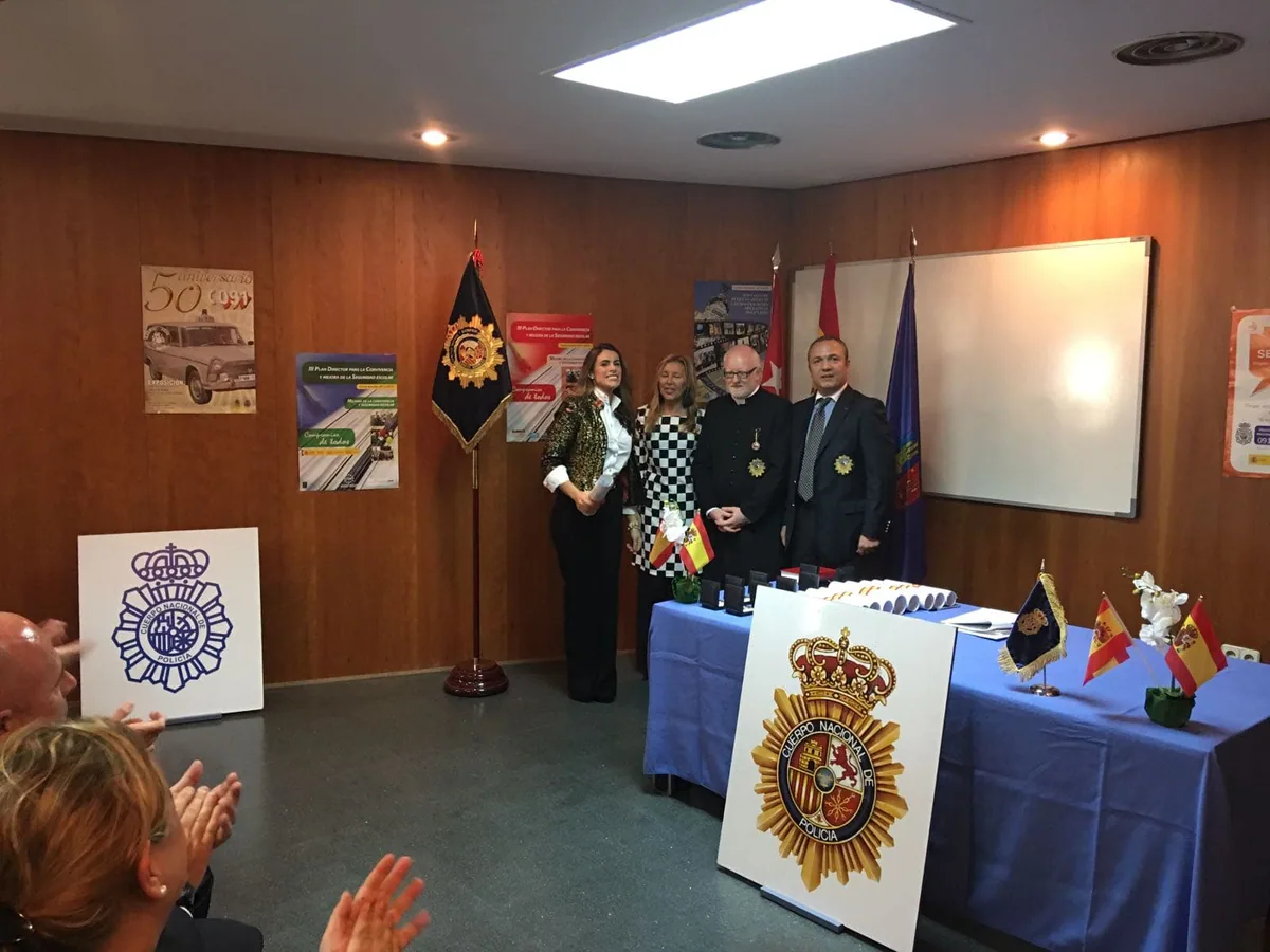 Acto Comisaria de Pozuelo de Alarcón, Madrid. Imagen 6 de 28