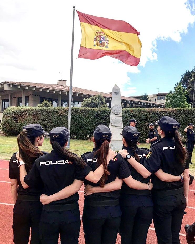 Agentes del Cuerpo Nacional de Policía